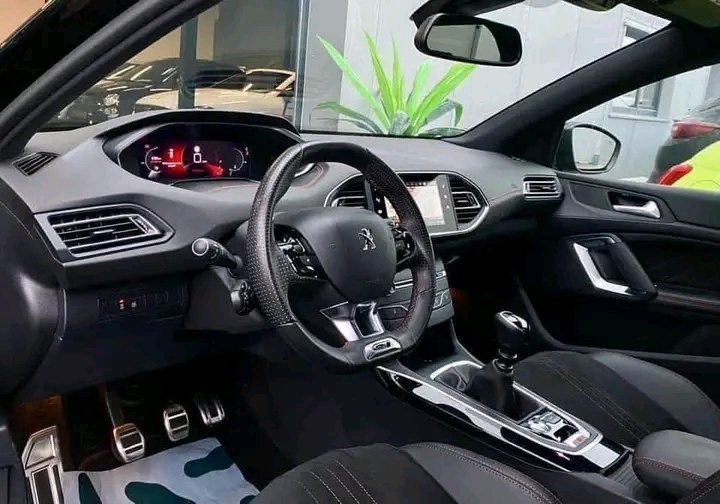 PEUGEOT 308 - GT-LINE