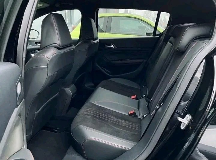 PEUGEOT 308 - GT-LINE