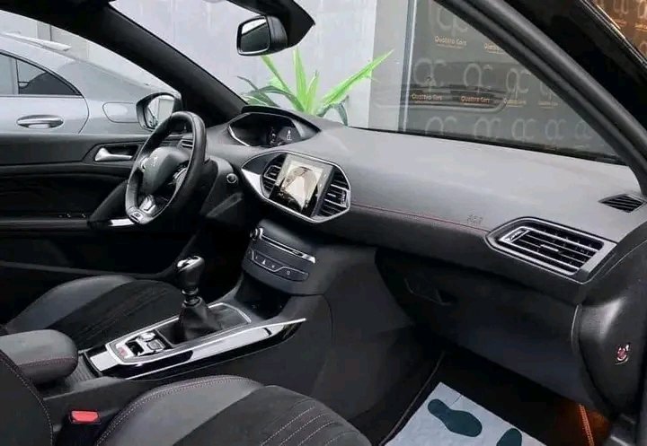 PEUGEOT 308 - GT-LINE