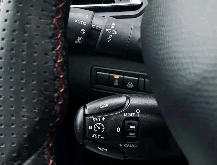 PEUGEOT 308 - GT-LINE