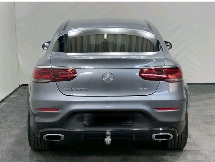 1000022778.jpg Mercedes-Benz GLC