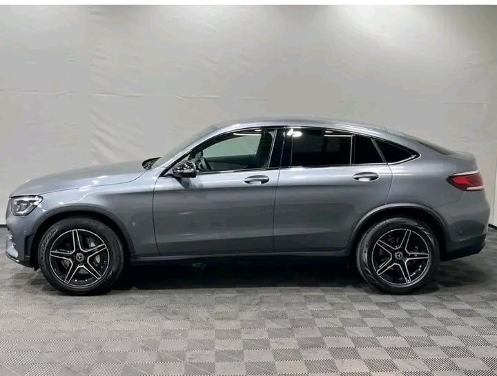 1000022780.jpg Mercedes-Benz GLC