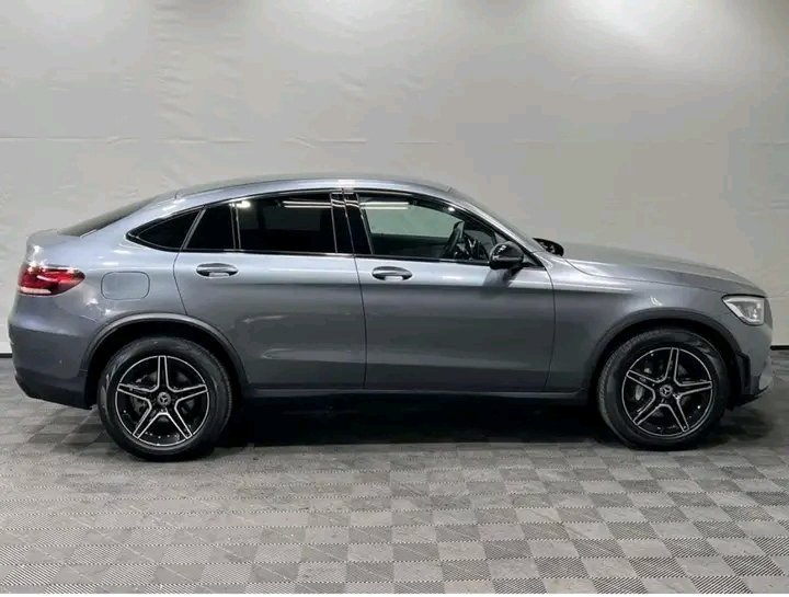 1000022781.jpg Mercedes-Benz GLC