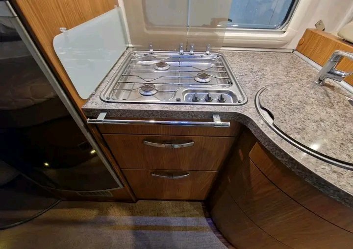 1000023078.jpg Hymer B 654 SL