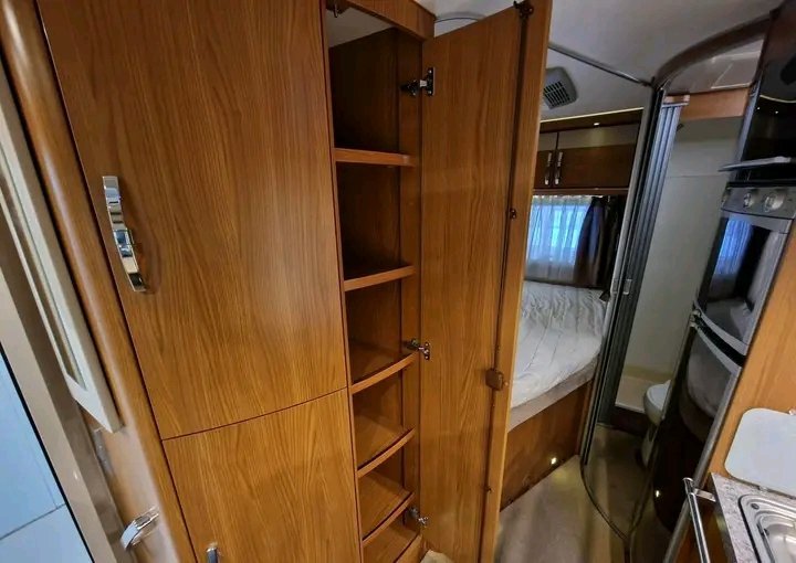 1000023079.jpg Hymer B 654 SL