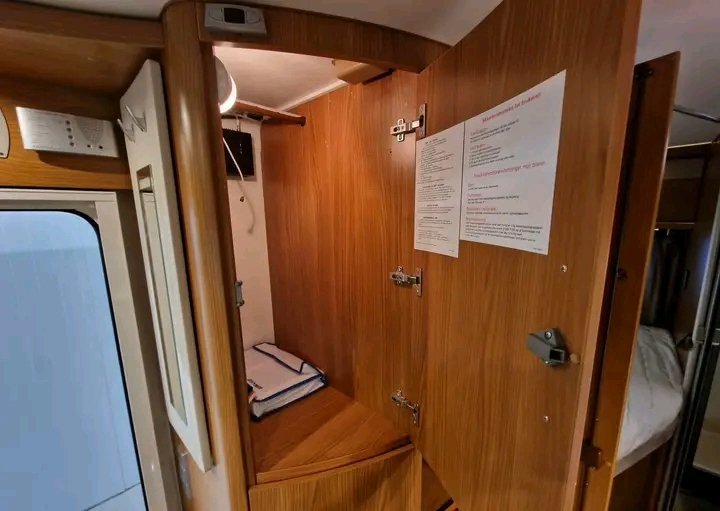 1000023080.jpg Hymer B 654 SL