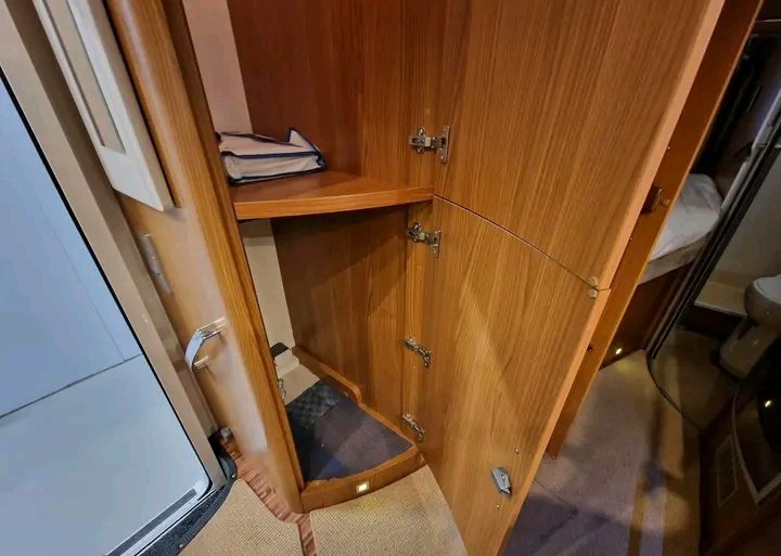 1000023081.jpg Hymer B 654 SL