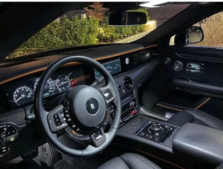 Rolls-Royce Ghost Black