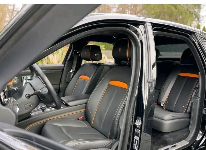 Rolls-Royce Ghost Black