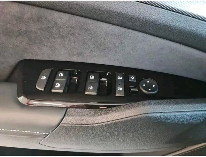 1000023394.jpg Kia SPORTAGE