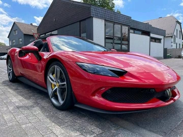 Ferrari 296 GTS Spider