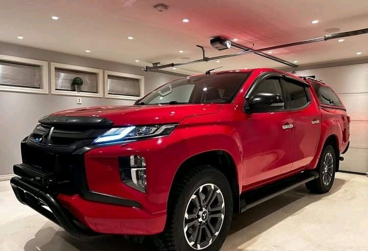 1000023606.jpg Mitsubishi L200