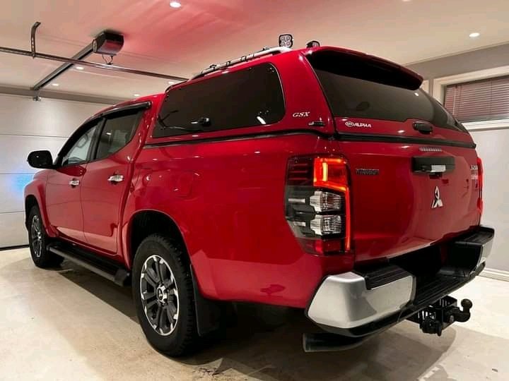 1000023609.jpg Mitsubishi L200