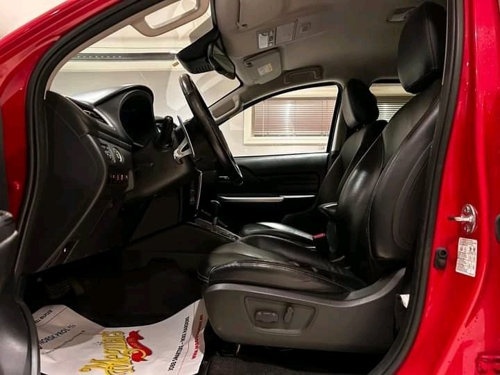 1000023616.jpg Mitsubishi L200