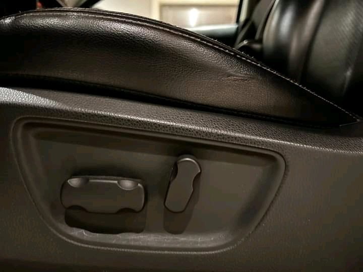 1000023617.jpg Mitsubishi L200