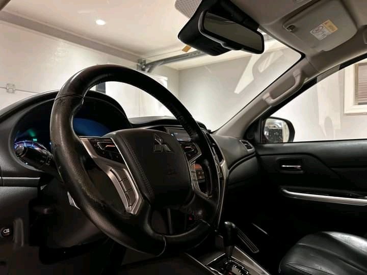 1000023618.jpg Mitsubishi L200