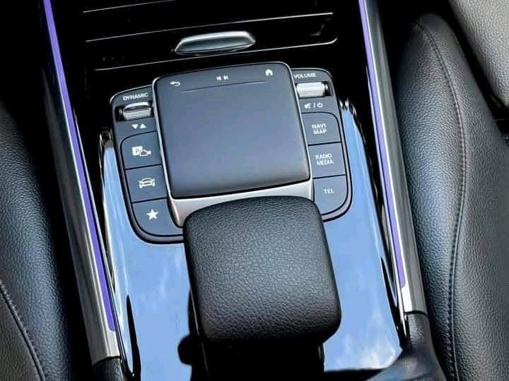 1000023896.jpg Mercedes-Benz GLA