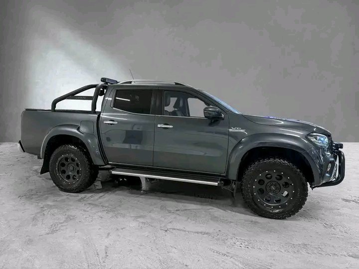 1000024214.jpg Mercedes-Benz X-Klasse