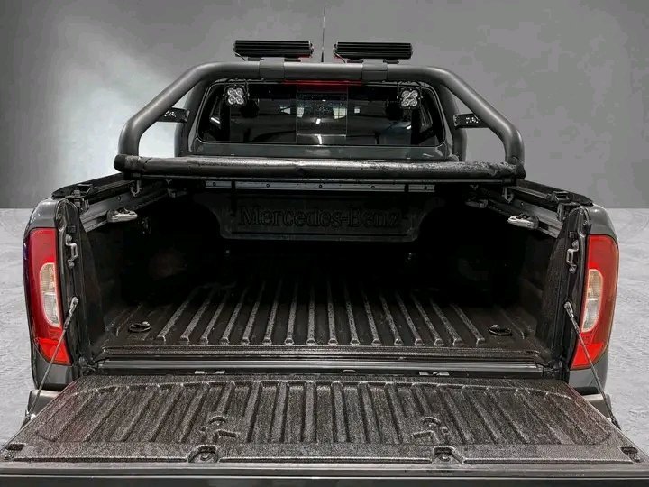 1000024215.jpg Mercedes-Benz X-Klasse