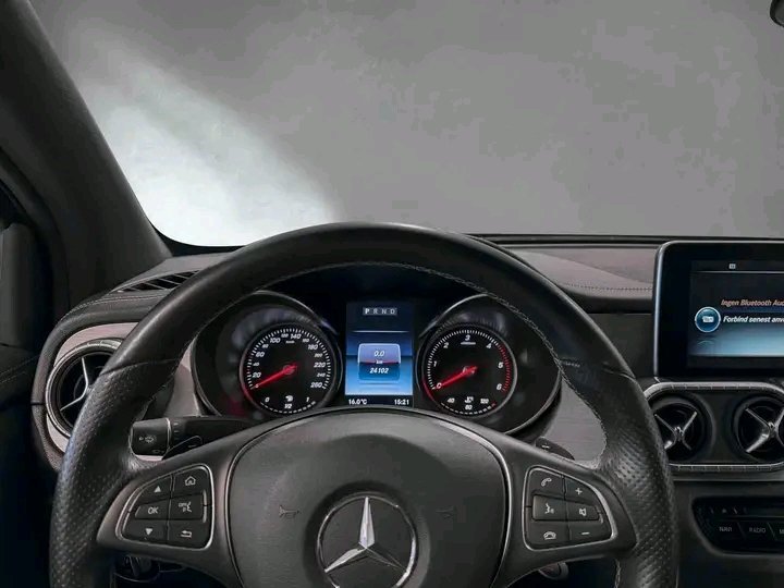 1000024218.jpg Mercedes-Benz X-Klasse