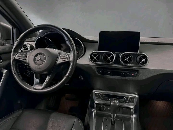 1000024220.jpg Mercedes-Benz X-Klasse
