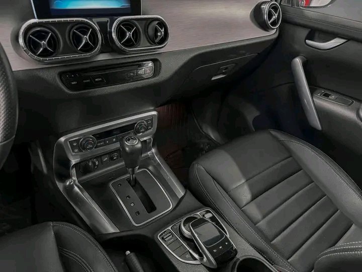 1000024222.jpg Mercedes-Benz X-Klasse