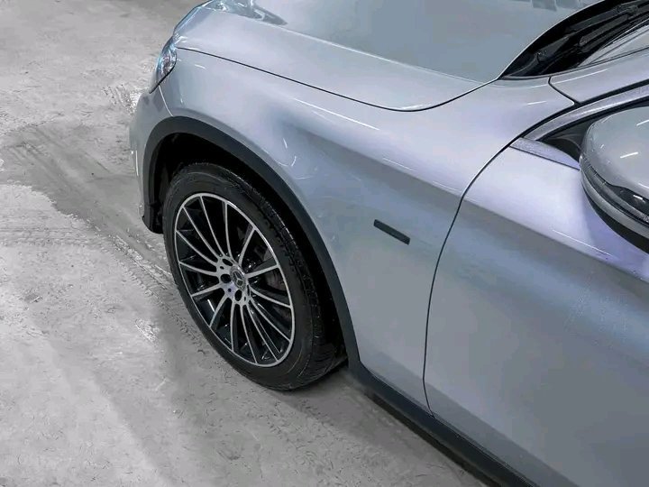 1000024373.jpg Mercedes-Benz GLC