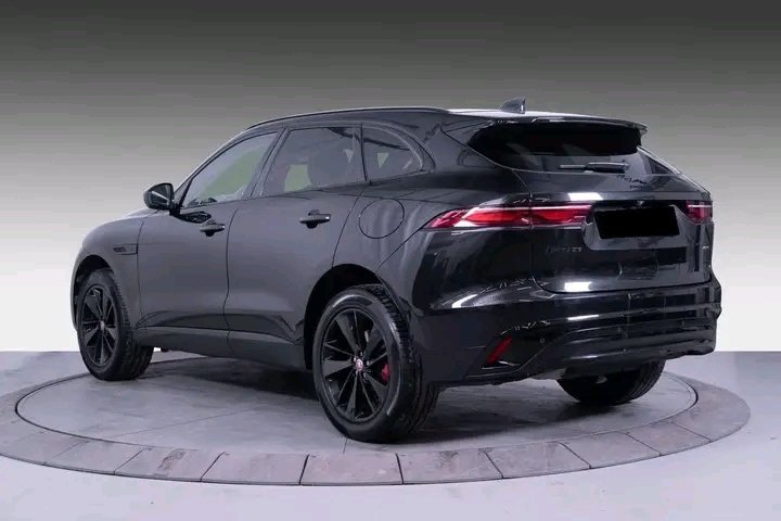 1000024420.jpg Jaguar F-PACE