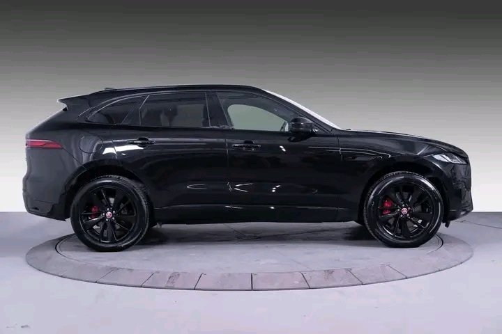 1000024422.jpg Jaguar F-PACE