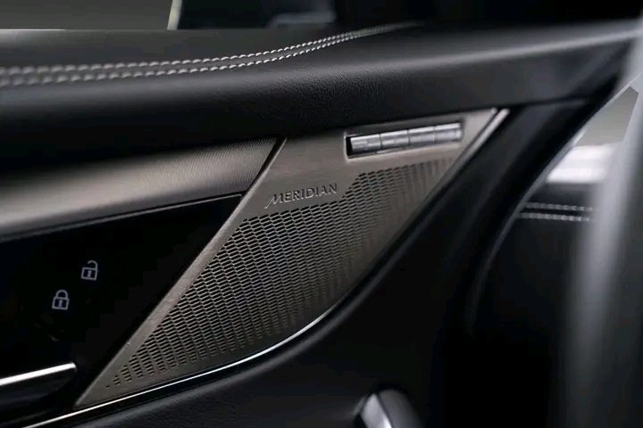 1000024435.jpg Jaguar F-PACE