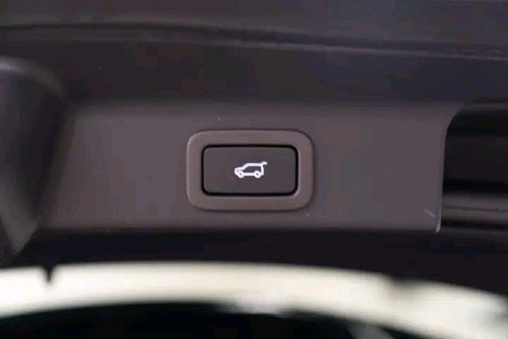 1000024445.jpg Jaguar F-PACE