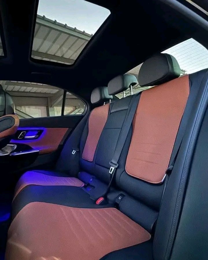 1000024451.jpg MERCEDES C220 4MATIC