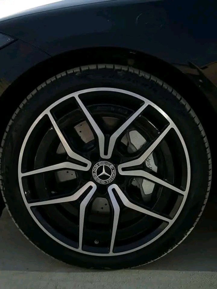 1000024455.jpg MERCEDES C220 4MATIC