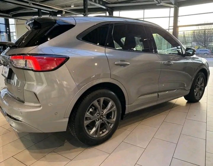 1000024729.jpg Ford Kuga FHEV