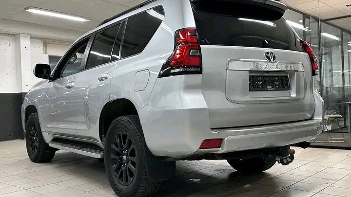 1000024824.jpg Toyota Land Cruiser