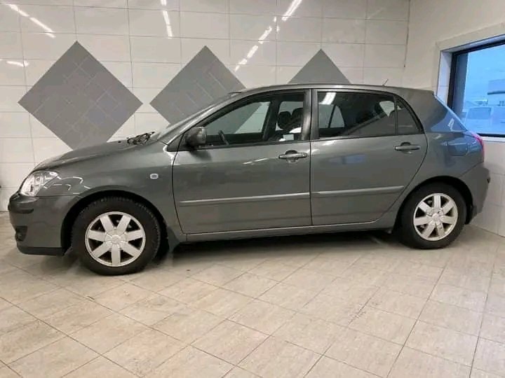 1000024920.jpg Toyota Corolla