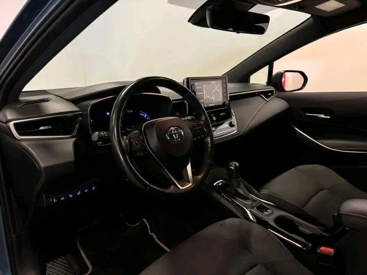 1000024930.jpg Toyota Corolla