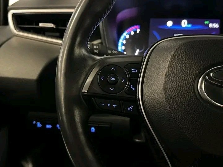 1000024931.jpg Toyota Corolla