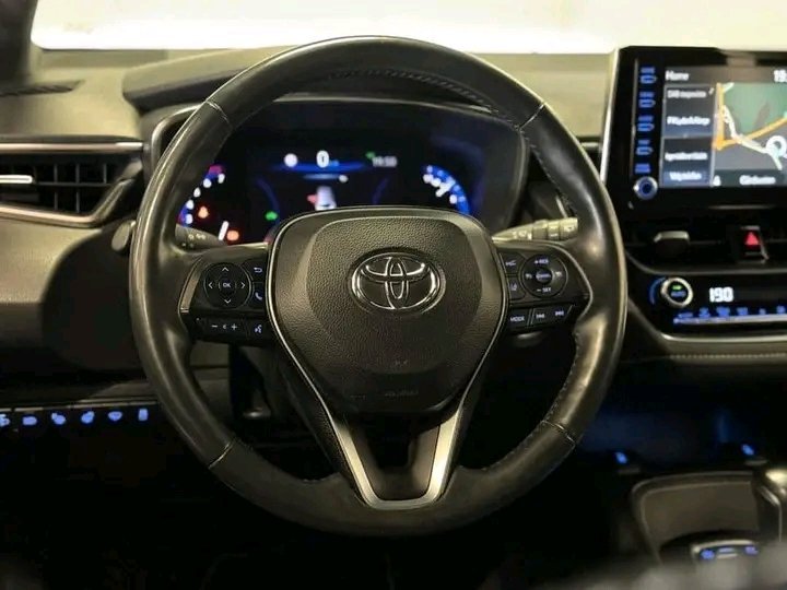 1000024938.jpg Toyota Corolla