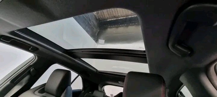 1000024949.jpg TOYOTA COROLLA HYBRID