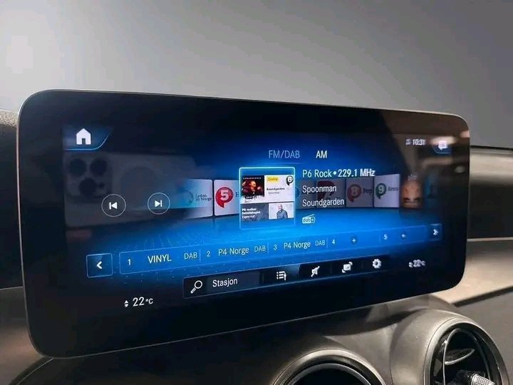 1000025164.jpg Mercedes-Benz GLC