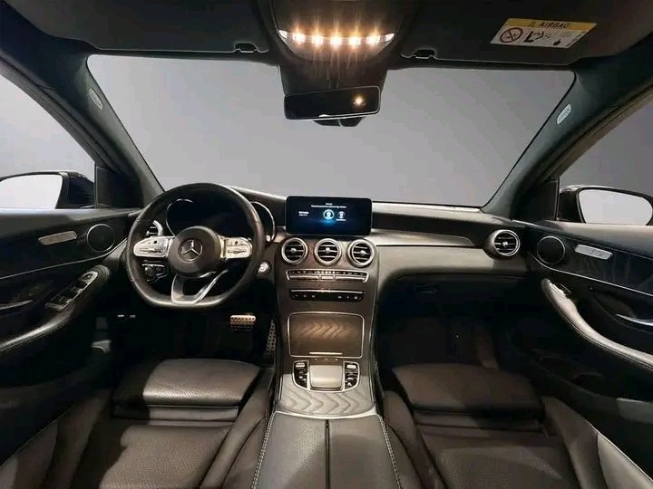 1000025171.jpg Mercedes-Benz GLC