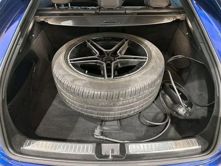 1000025173.jpg Mercedes-Benz GLC