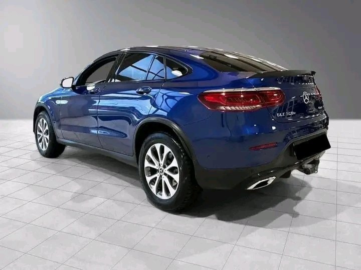 1000025177.jpg Mercedes-Benz GLC