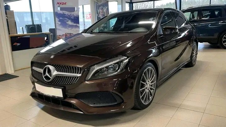 1000025205.jpg Mercedes-Benz A180