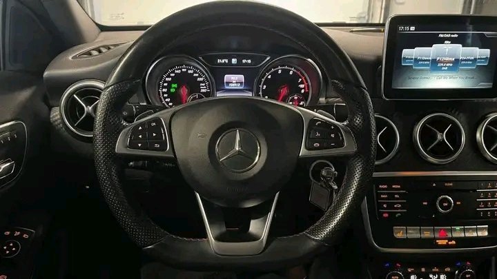 1000025212.jpg Mercedes-Benz A180