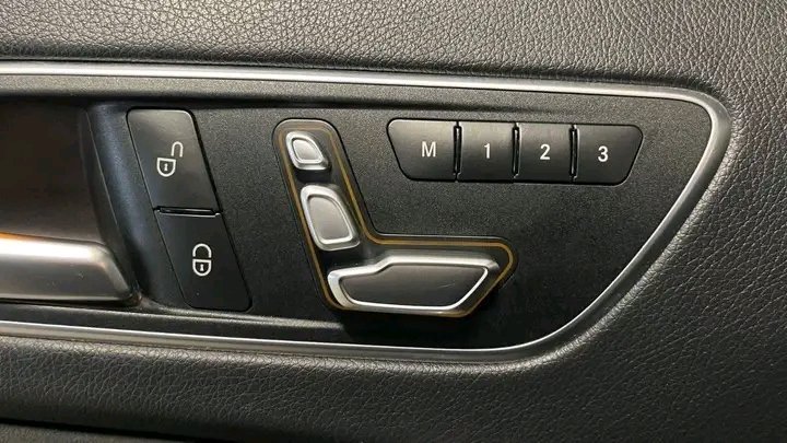 1000025215.jpg Mercedes-Benz A180