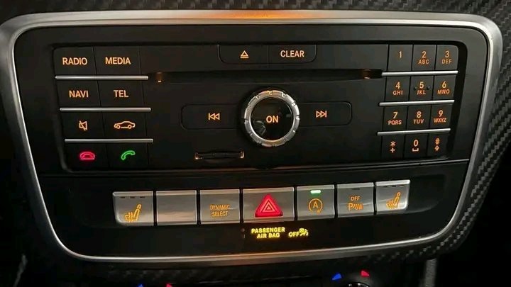 1000025220.jpg Mercedes-Benz A180