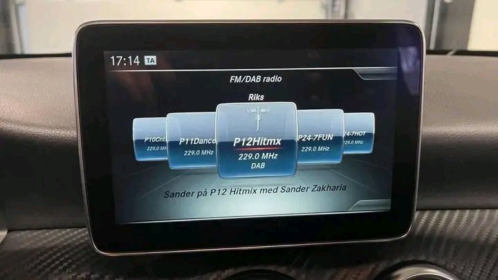 1000025221.jpg Mercedes-Benz A180