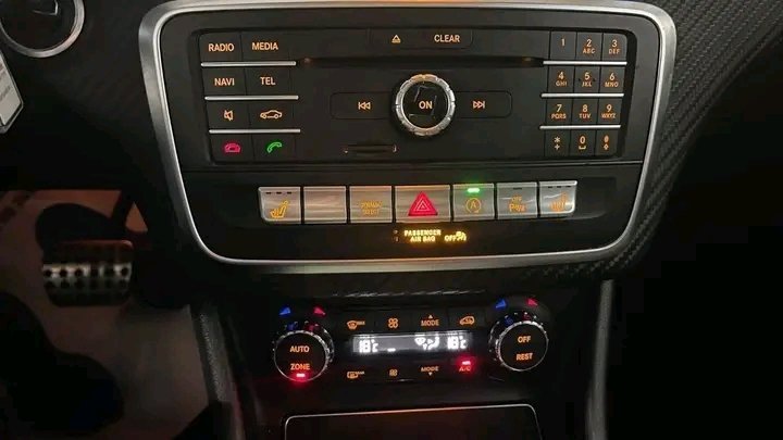 1000025228.jpg Mercedes-Benz A180